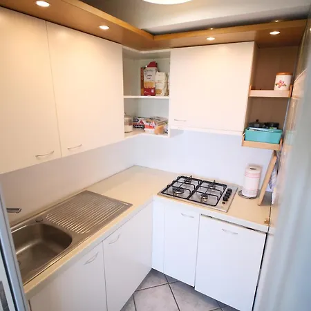 Appartement With Pool Access & Sea Views *