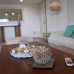 דירה Stunning Bay-view - Pool, Terrace & 30s To Center & 10 Minutes To The פורטו רוטונדו