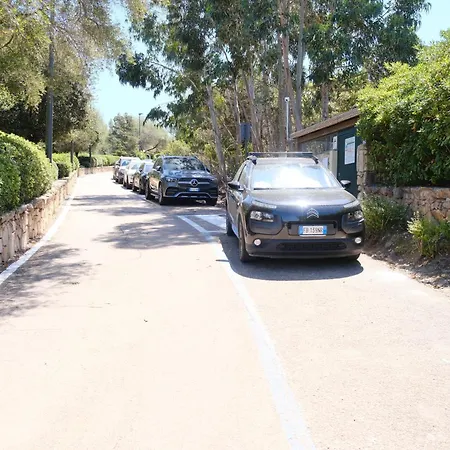 With Pool Access & Sea Views * Porto Rotondo