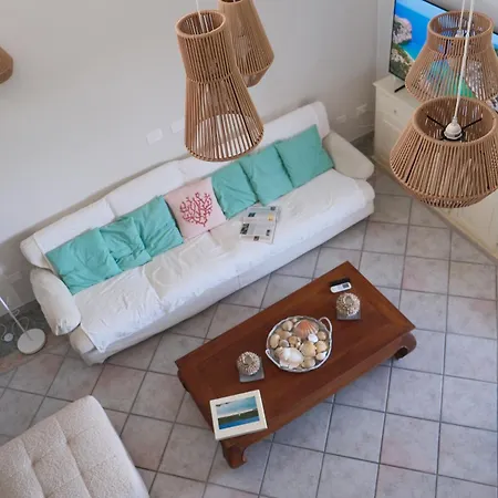 Appartement With Pool Access & Sea Views